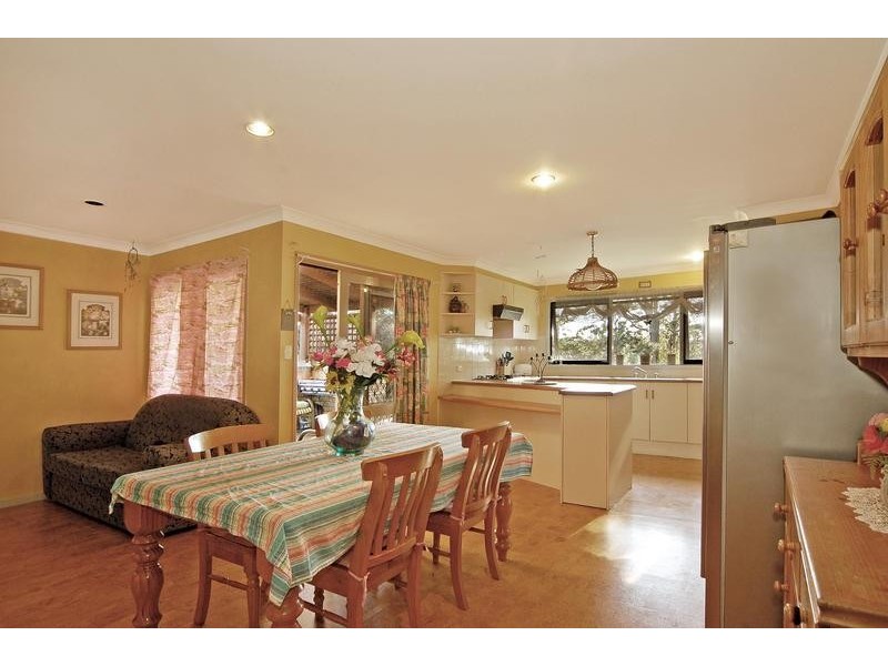 103 Waratah Crescent, Sanctuary Point NSW 2540