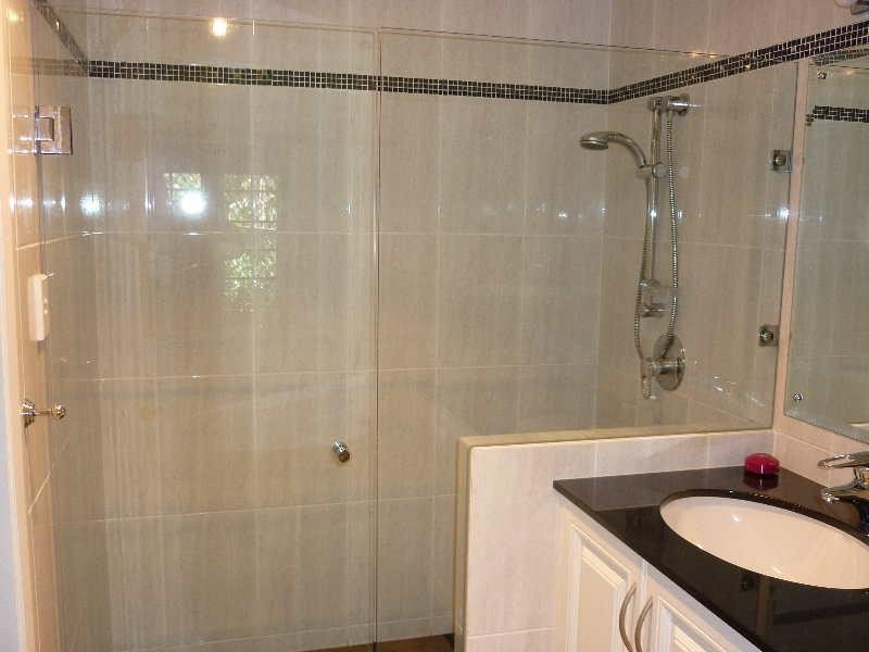 33 Lachlan Crescent, St Georges Basin NSW 2540