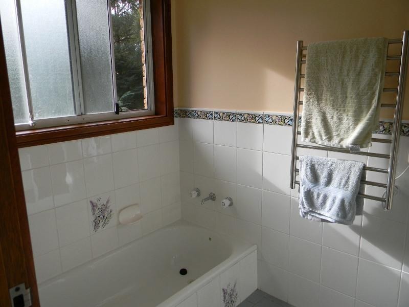 15 Jaycee Avenue, Nowra NSW 2541