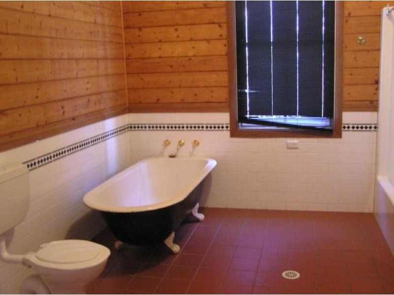 76 BERRY STREET, Nowra NSW 2541