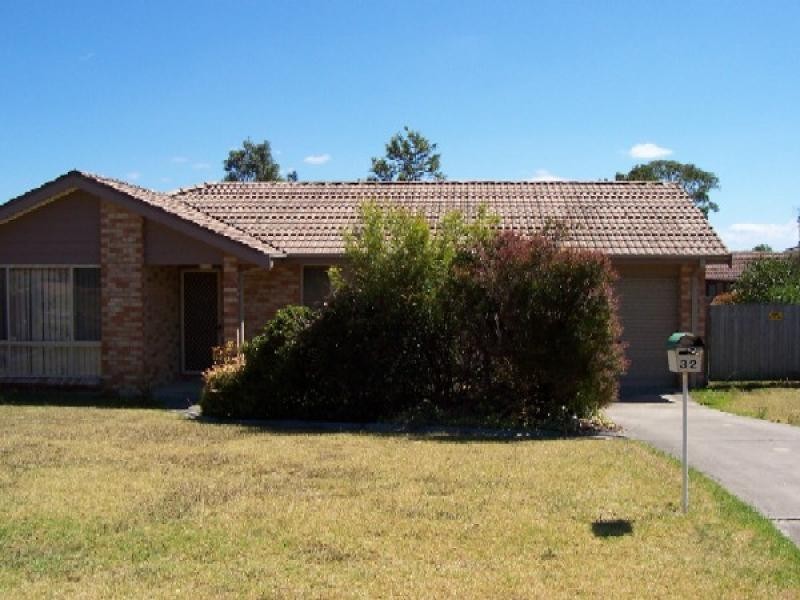 32 ELDERBERRY AVENUE, Worrigee NSW 2540