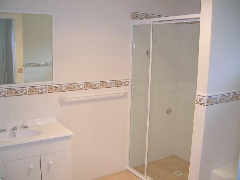 11 JEWEL STREET, Worrigee NSW 2540