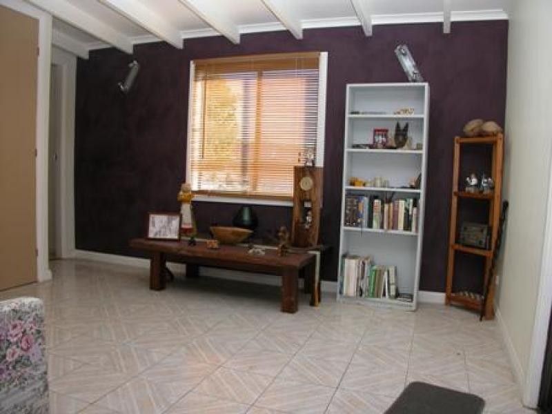 9 HUXLEY STREET, Nowra NSW 2541