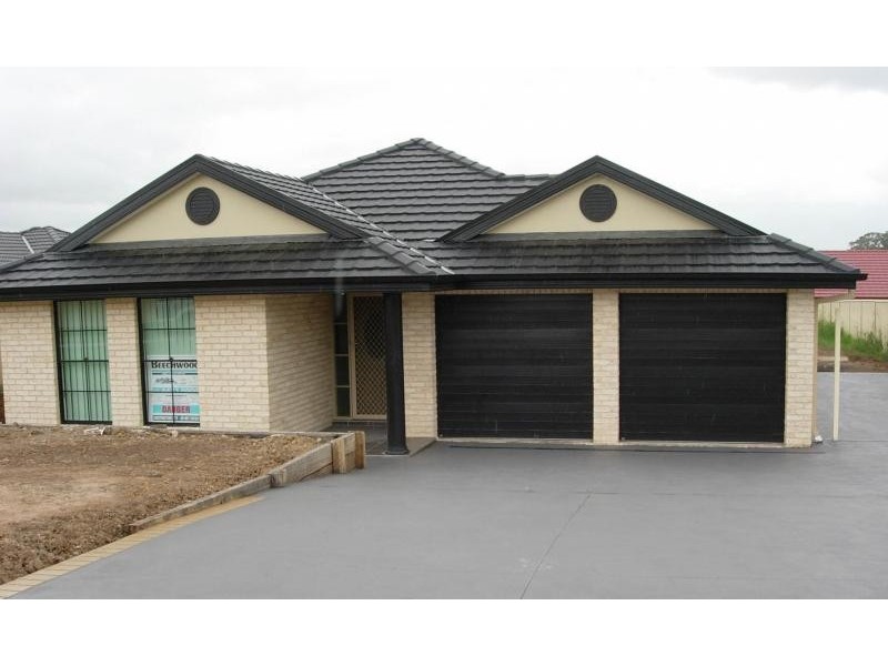7 MILDURA STREET, Worrigee NSW 2540