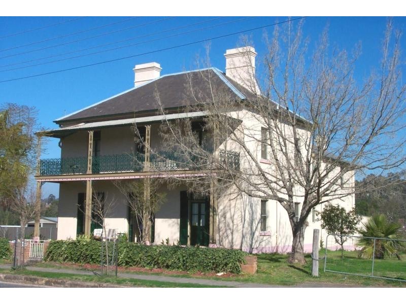 Unit 3/83 Menangle Street, Picton NSW 2571