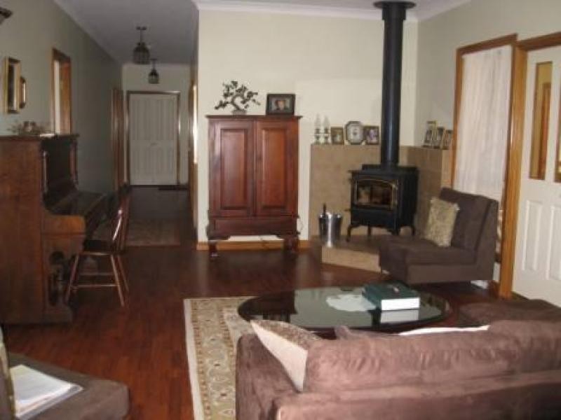 150 Lyrebird Road, Pheasants Nest NSW 2574