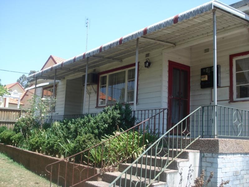 251 Argyle Street, Picton NSW 2571