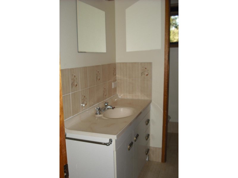 64 Lumsdaine Street, Picton NSW 2571