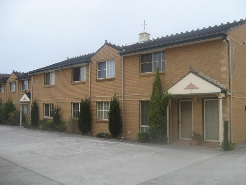 Unit 6/4 Margaret Street, Picton NSW 2571