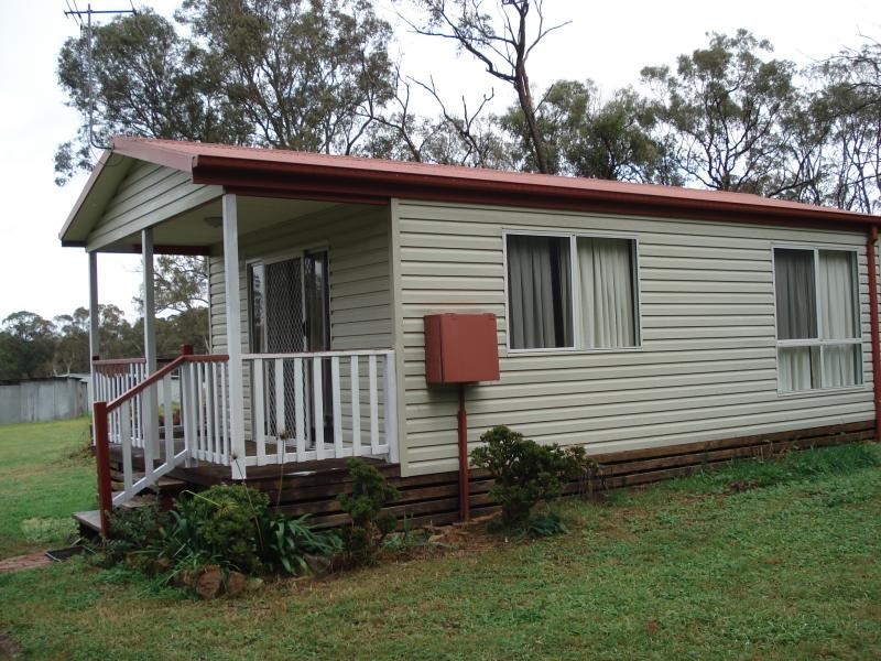 25 A Leonard Street, Thirlmere NSW 2572