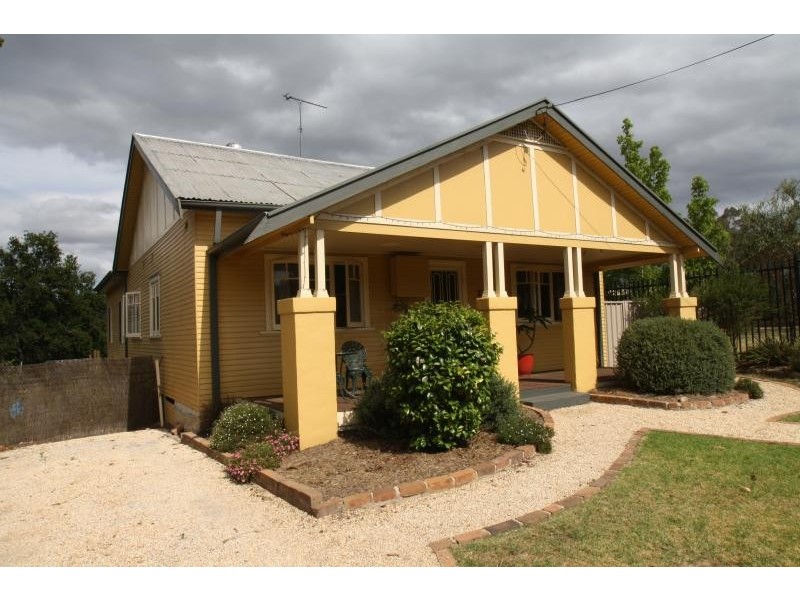 244 Argyle Street, Picton NSW 2571