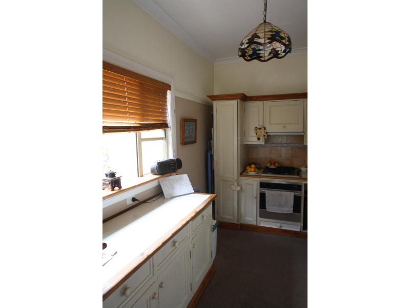 244 Argyle Street, Picton NSW 2571