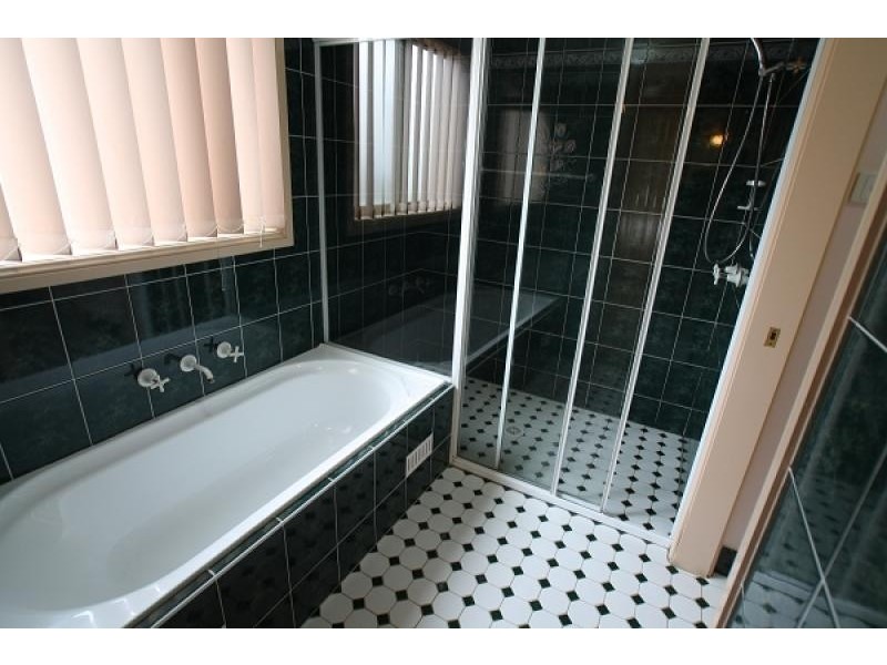 20 A Regreme, Picton NSW 2571