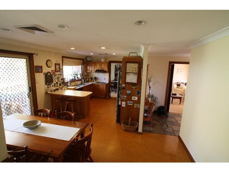 11 Wherritt Close, Picton NSW 2571