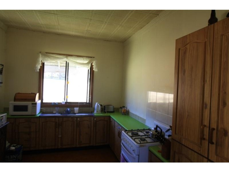 60 Bronzewing Street, Tahmoor NSW 2573