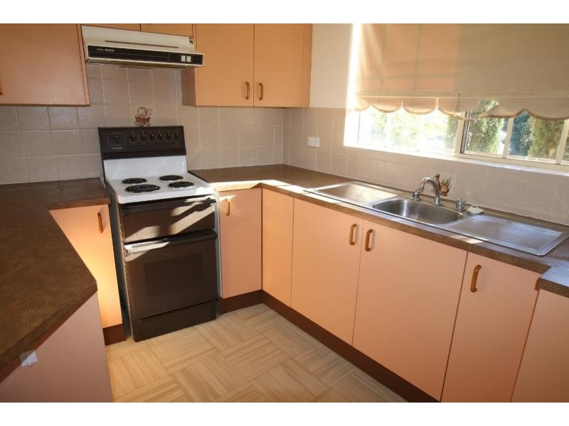 Unit 3/4 Margaret Street, Picton NSW 2571