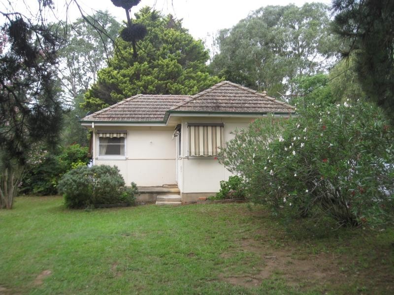 32 Westbourne Avenue, Thirlmere NSW 2572