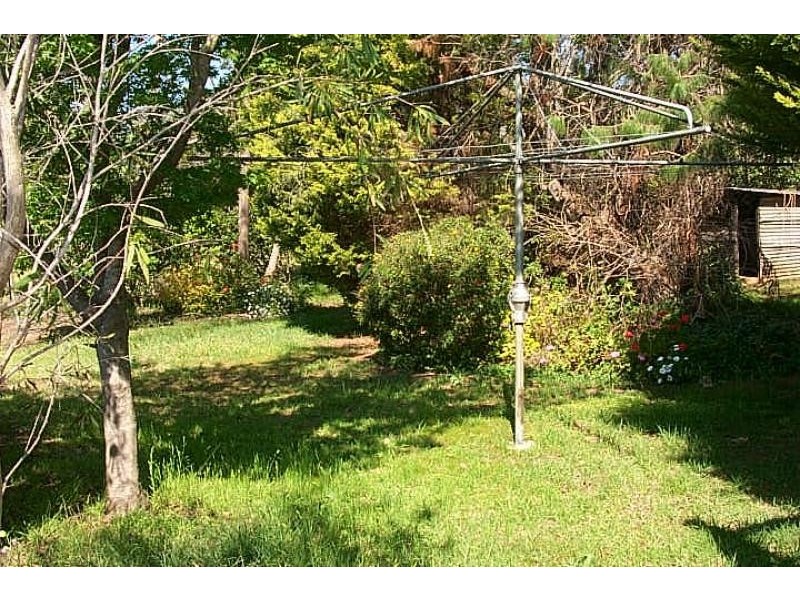 32 Westbourne Avenue, Thirlmere NSW 2572