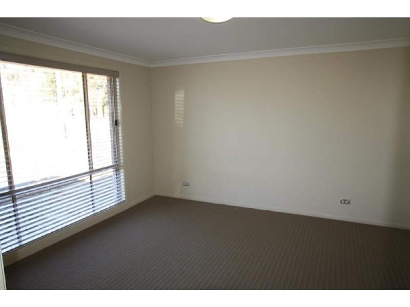 29 Progress Street, Tahmoor NSW 2573