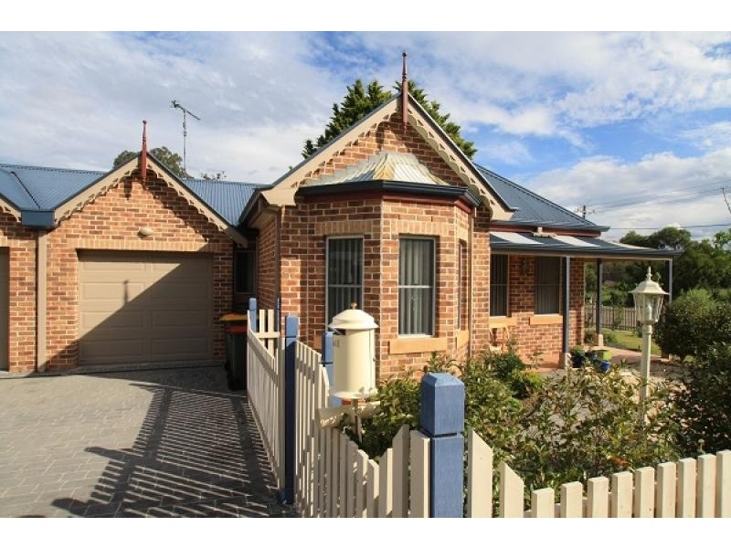 Villa1 , 104 Menangle Street, Picton NSW 2571