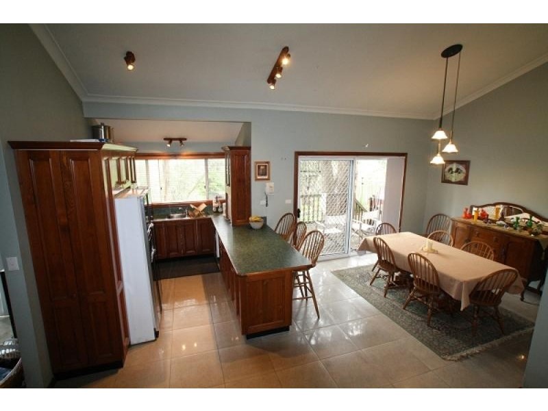 6 Haddon Place, Picton NSW 2571