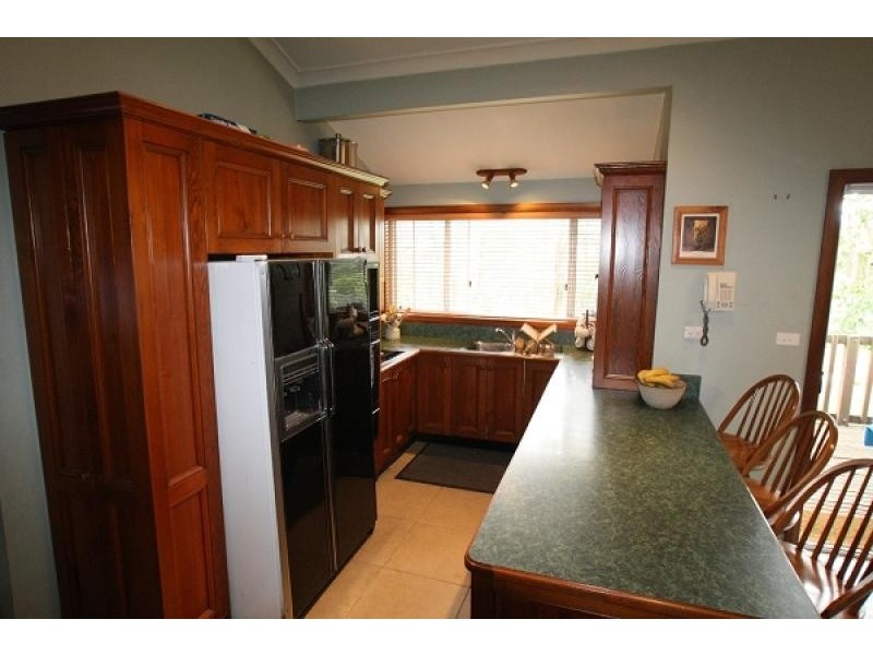 6 Haddon Place, Picton NSW 2571