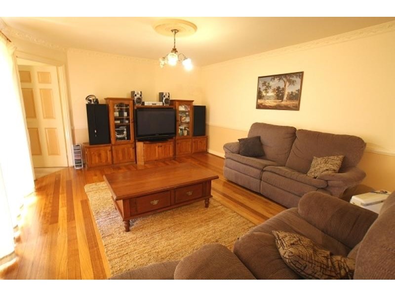 38 Turner Street, Thirlmere NSW 2572