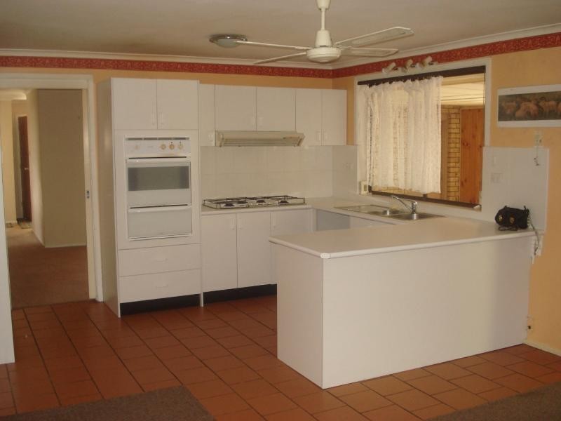 10 Hawthorne Road, Bargo NSW 2574