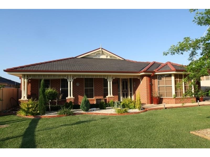 6 Milton Street, Thirlmere NSW 2572