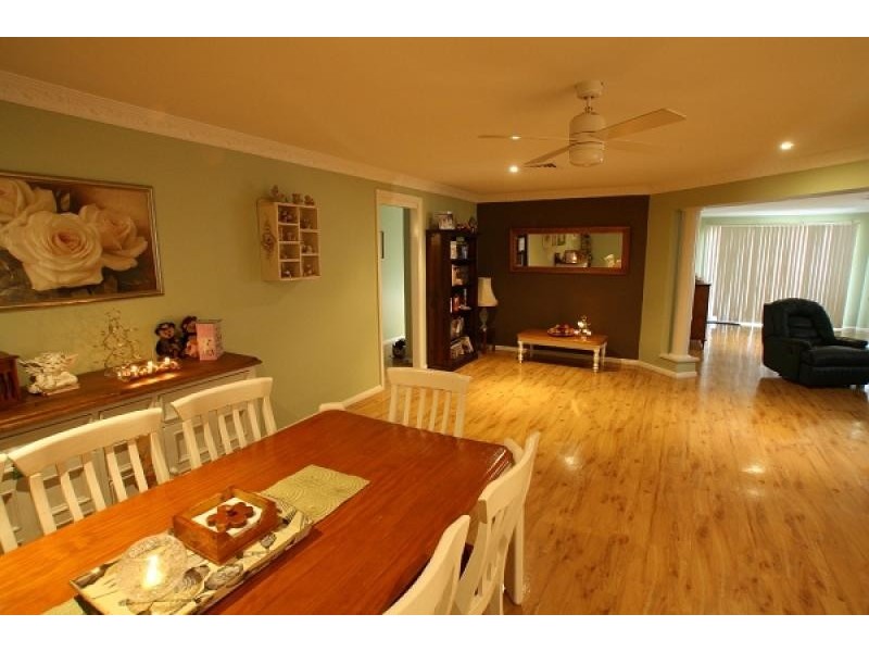 6 Milton Street, Thirlmere NSW 2572