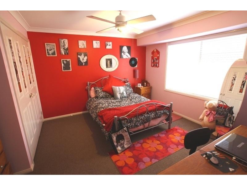 6 Milton Street, Thirlmere NSW 2572