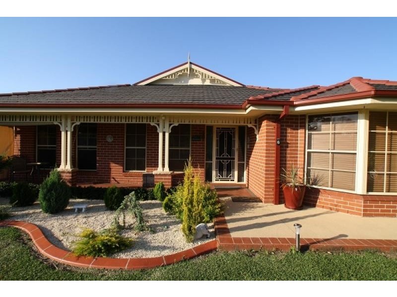 6 Milton Street, Thirlmere NSW 2572