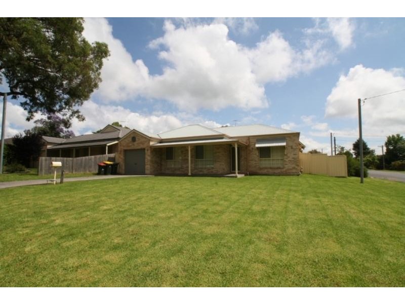 1A Chapman Street, Tahmoor NSW 2573