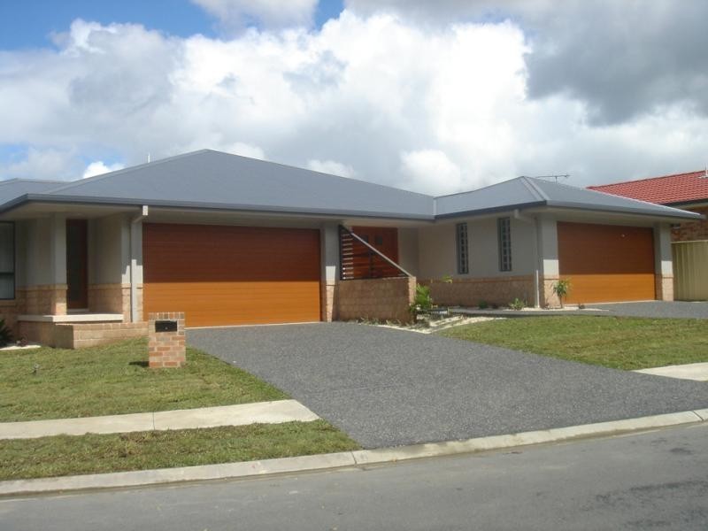 2/24 Colonial Circuit, Wauchope NSW 2446