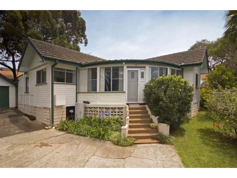 9 WILLOW PLACE, Port Macquarie NSW 2444