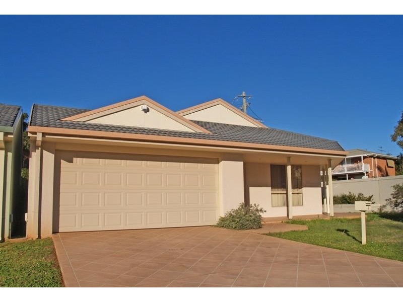 2 Kanangra Cove, Port Macquarie NSW 2444