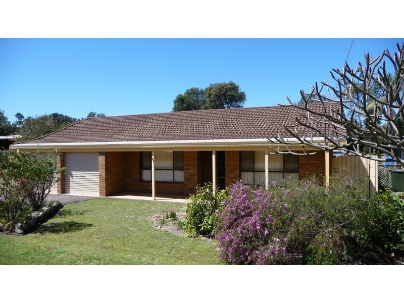 88 Chepana Street, Lake Cathie NSW 2445