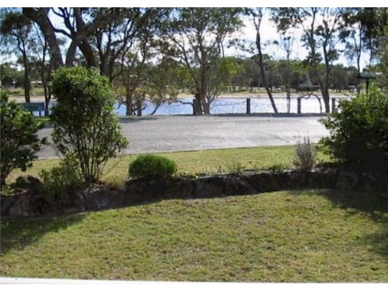 6/2 AQUA CRESCENT, Lake Cathie NSW 2445
