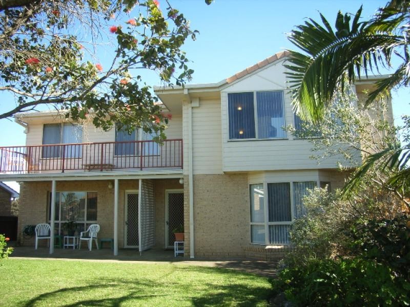 1517 Ocean Drive, Lake Cathie NSW 2445