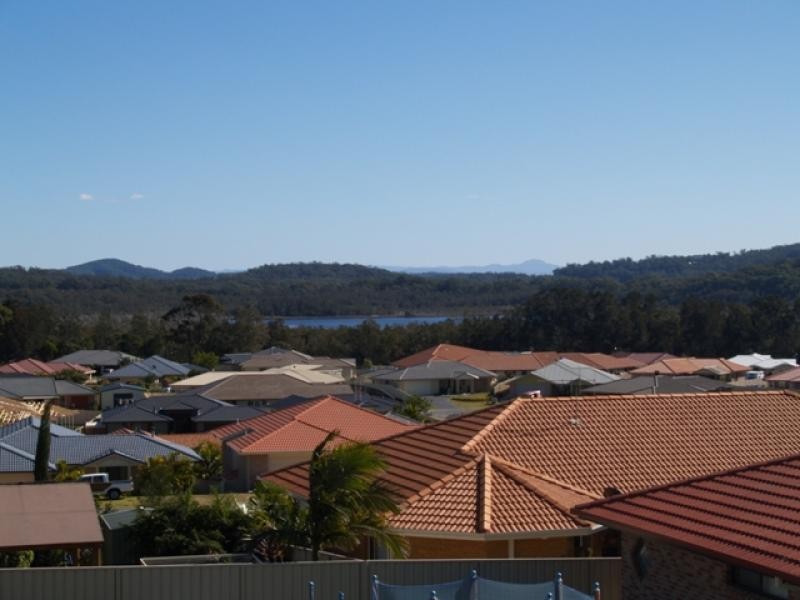 1517 Ocean Drive, Lake Cathie NSW 2445
