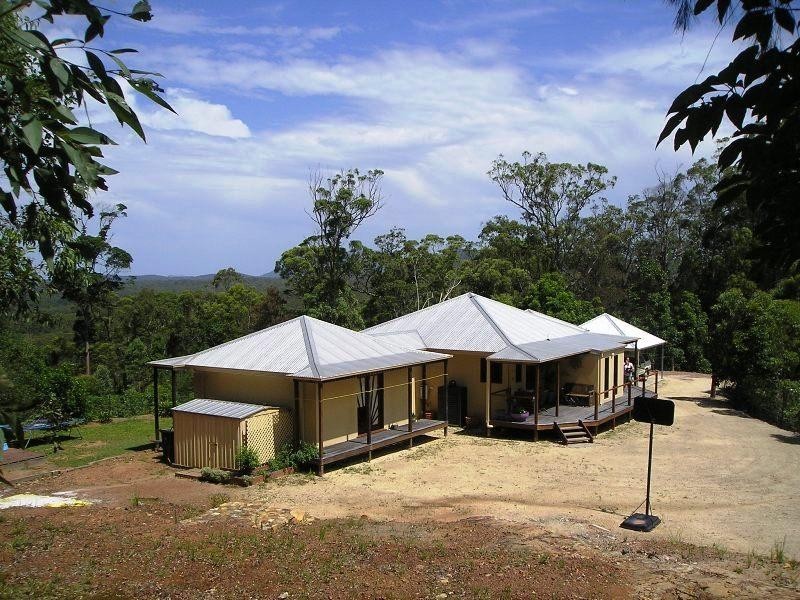 289 Long Point Drive, Lake Cathie NSW 2445