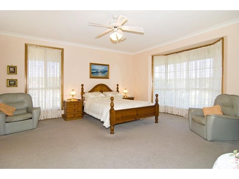 51 Berowra Place, King Creek NSW 2446