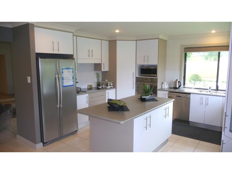 6 Athena Place, King Creek NSW 2446