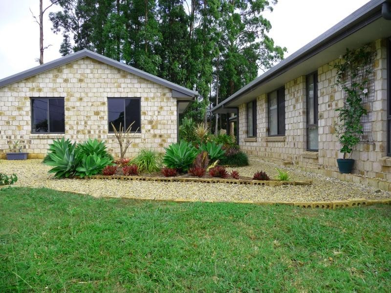 6 Athena Place, King Creek NSW 2446
