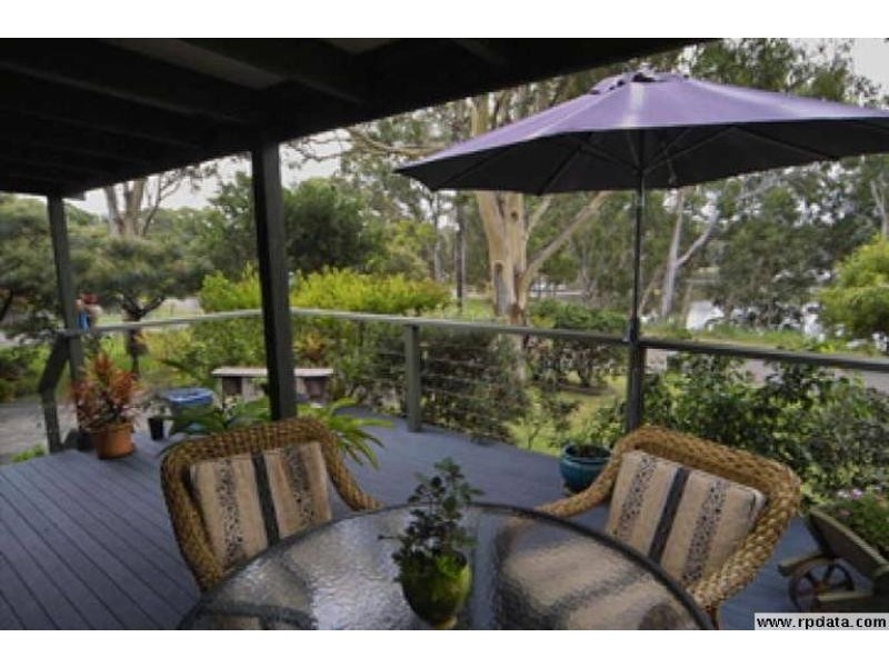 16 Tallong Drive, Lake Cathie NSW 2445