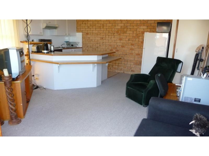 8/3 Parry Avenue, Lake Cathie NSW 2445