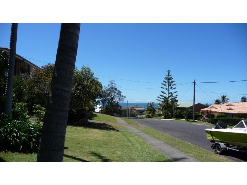 8/3 Parry Avenue, Lake Cathie NSW 2445