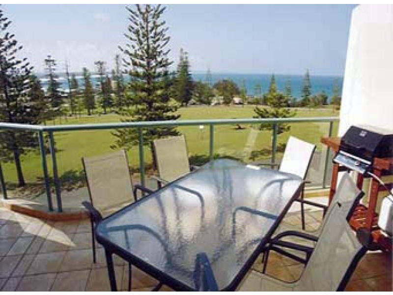 Harbour Watch 8/20 Burrawan Street, Port Macquarie NSW 2444