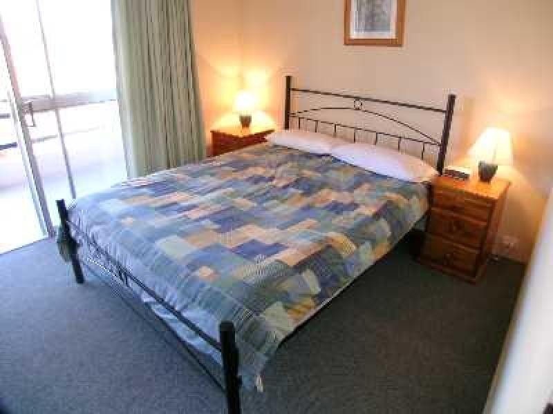 15/1 Waugh Street “Macquarie Towers”, Port Macquarie NSW 2444