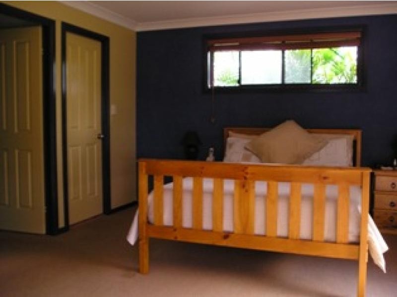 10 Solander Place, Lake Cathie NSW 2445